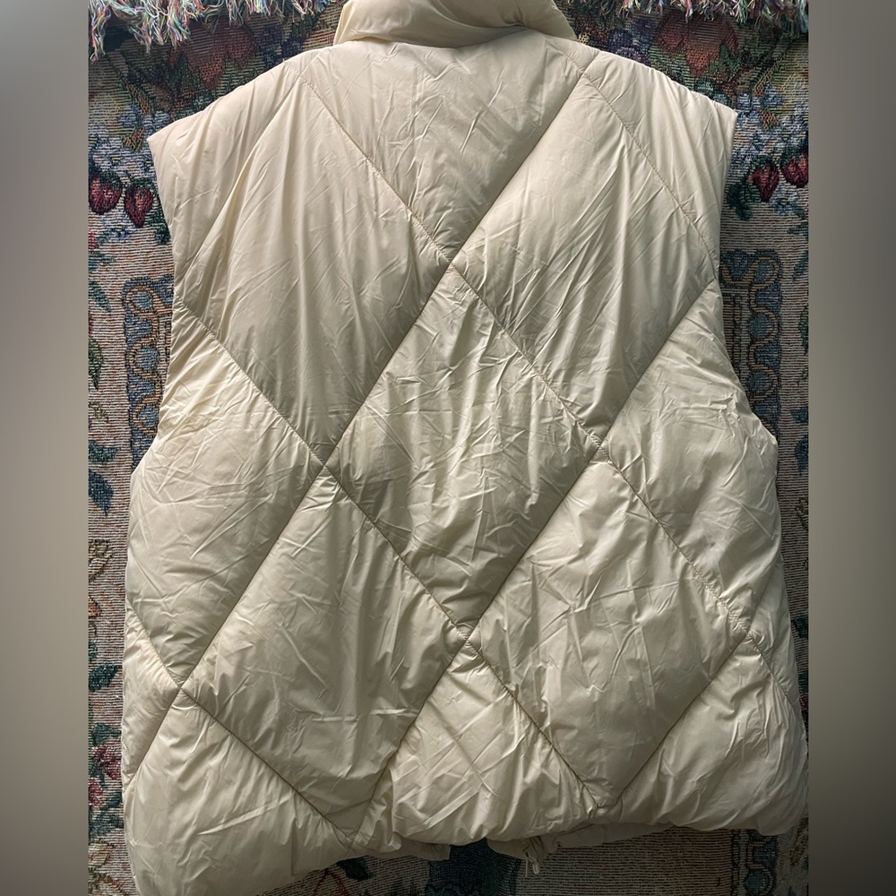 NWT abercrombie vest - Picture 4 of 4